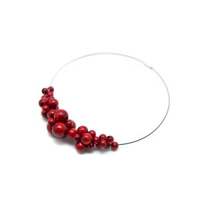 Drevený červený náhrdelník Ko-ra-le Foam