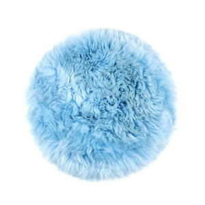 Modrý vankúš na sedenie z ovčej kožušiny na jedálenskú stoličku Royal Dream Zealand Round, ⌀ 70 cm