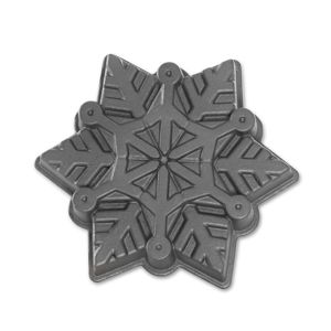 Forma na pečenie v striebornej farbe Nordic Ware Snow Flake, 1,15 l