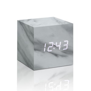 Budík v mramorovom dekore s bielym LED displejom Gingko Cube Click Clock