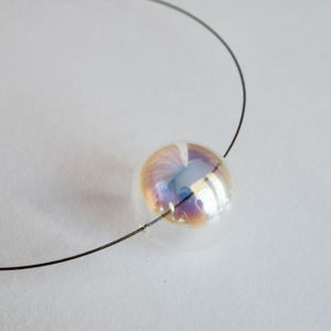 Dúhový sklenený náhrdelník Ko-ra-le Neon midi