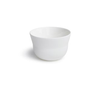 Biely hrnček z kostného porcelánu Kähler Design Kaolin, 150 ml