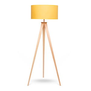 Stojacia lampa s drevenými nohami a žltým tienidlom loomi.design Karol