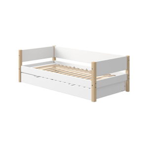 Biela detská posteľ s prídavným výsuvným lôžkom a nohami z brezového dreva Flexa White