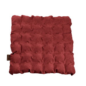 Červený vankúš na sedenie s masážnymi loptičkami Linda Vrňáková Bubbles, 55 × 55 cm